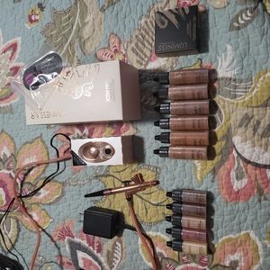 Luminess Air Icon Pro Multi-Speed Airbrush System w/ Cosmetics